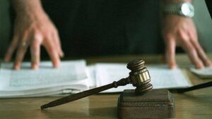 استبدال عقوبة الحبس البسيط بالتشغيل في المرافق العامة – رؤية قانونية